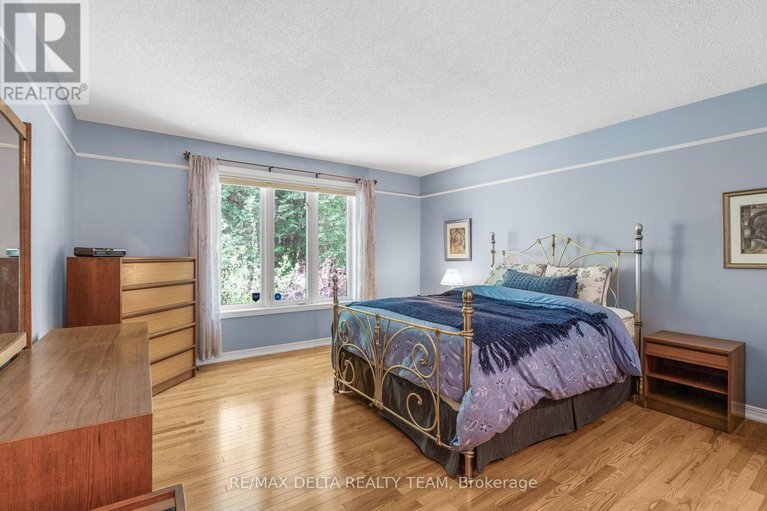 28348196/6316-elkwood-drive/greely/ottawa/ontario/K4P1N1_20