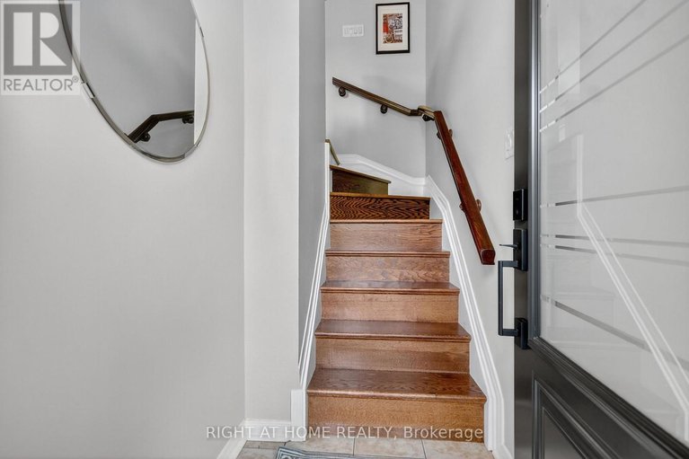 29617505/24-manhattan-crescent/central-park/ottawa/ontario/K2C4B4_3