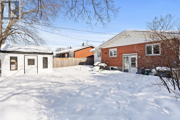 29393824/866-claude-street/castle-heightsrideau-high/ottawa/ontario/K1K2S6_41