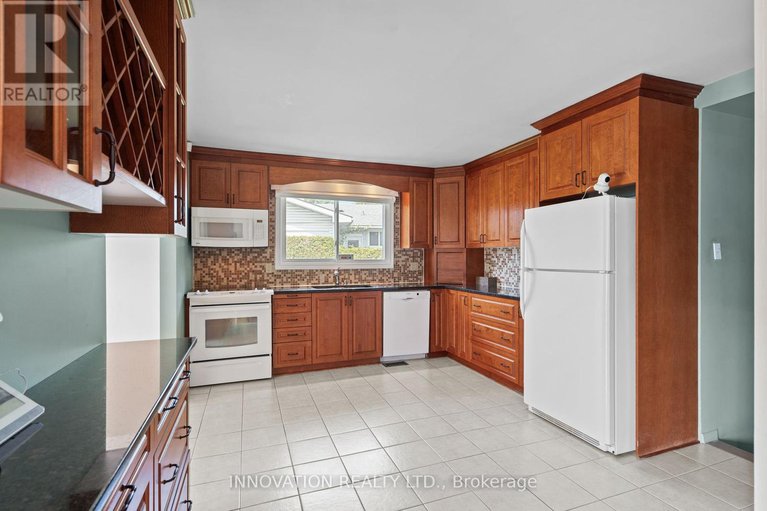 28409524/40-hadley-circle/bells-corners/ottawa/ontario/K2H6N9_8