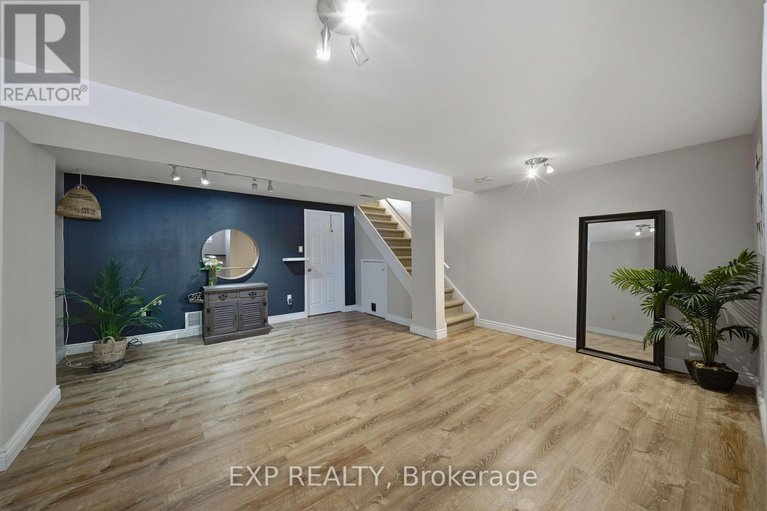 29539307/1832-loranger-court/chapel-hill/ottawa/ontario/K1C7H6_28