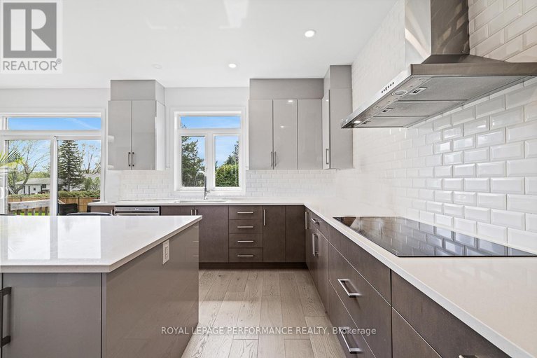 28628101/612-kenabeek-terrace/riverside-southgloucester-glen/ottawa/ontario/K4M0M2_16