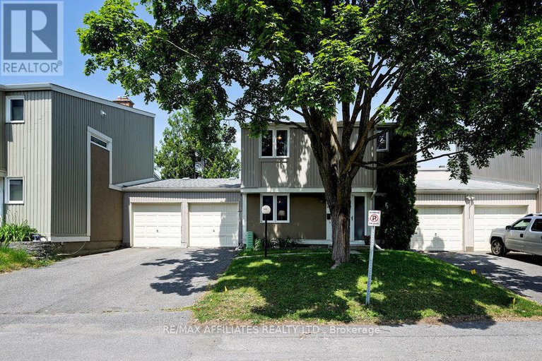 28488846/34-105-weeping-willow-lane/beaverbrook/ottawa/ontario/K2K1E6_2