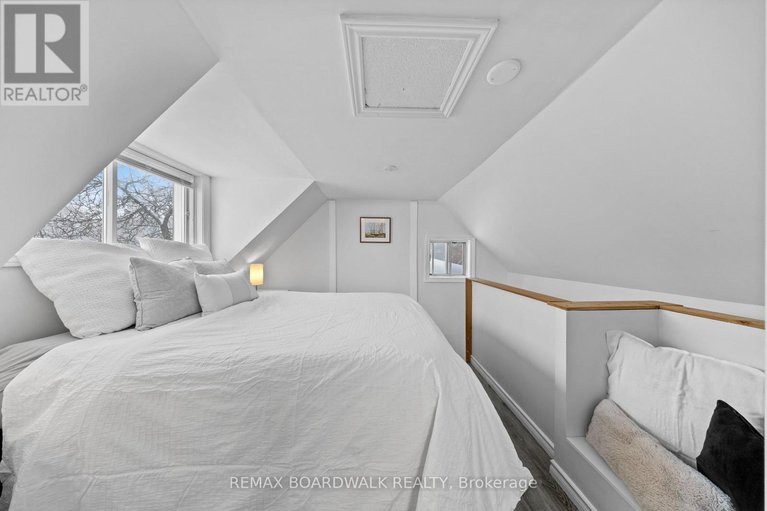 29404062/216-augusta-street/almonte/mississippi-mills/ontario/K0A1A0_15