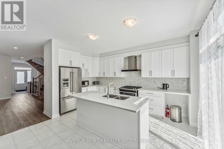 28247633/841-cappamore-drive/half-moon-bay/ottawa/ontario/K2J7C3_5