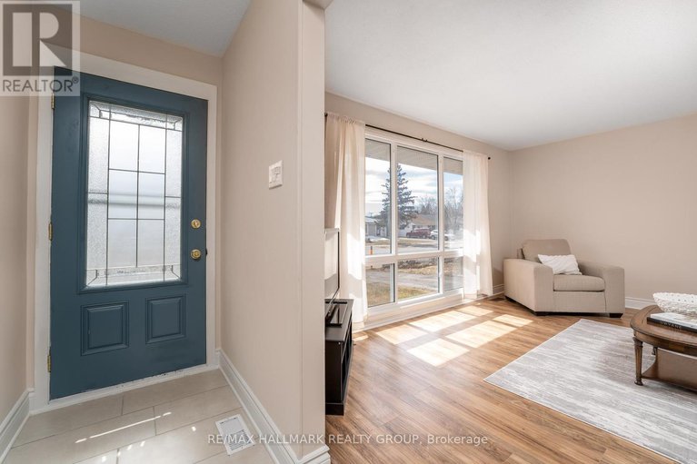 28959856/591-eastvale-drive/beacon-hill-north/ottawa/ontario/K1J6Z4_5