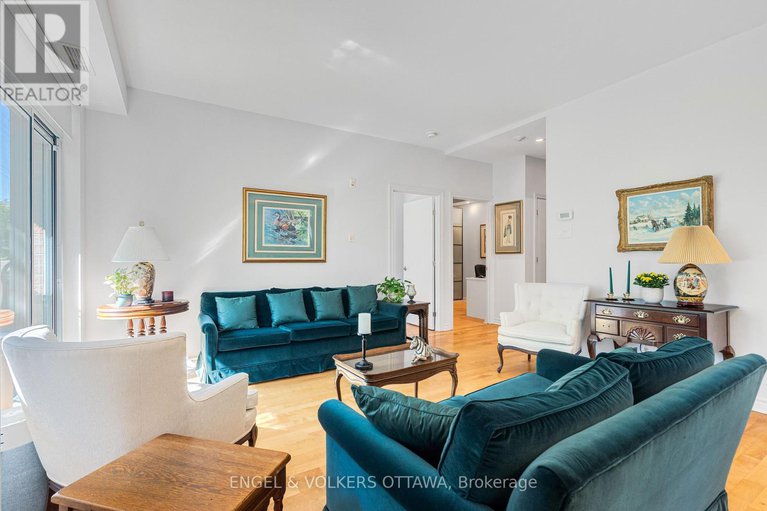 28851368/206-205-bolton-street/lower-townbyward-market/ottawa/ontario/K1N1K7_13