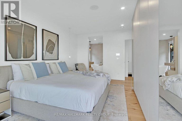 29109619/227-grandview-road/crystal-bayrocky-point/ottawa/ontario/K2H8B9_18