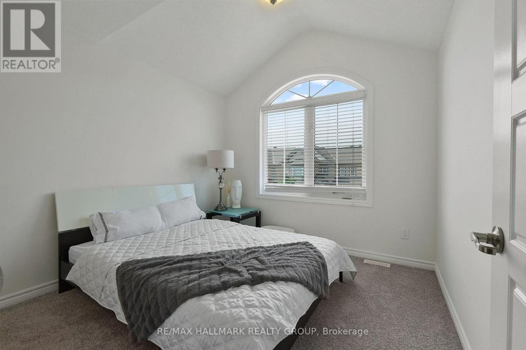 28707838/995-shimmerton-circle/emerald-meadowstrailwest/ottawa/ontario/K2M0L4_15