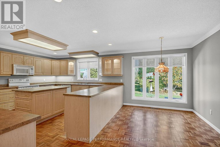 28886308/8329-rodney-farm-drive/osgoode-twp-north-of-reg-rd-6/ottawa/ontario/K0A2P0_4