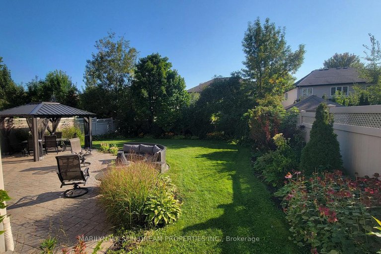 28863144/652-netley-circle/blossom-parkkemp-parkfindlay-creek/ottawa/ontario/K1T0A4_49