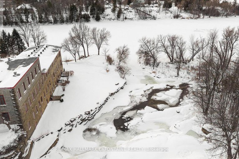 29347323/107-1-rosamond-street-e/almonte/mississippi-mills/ontario/K0A1A0_29