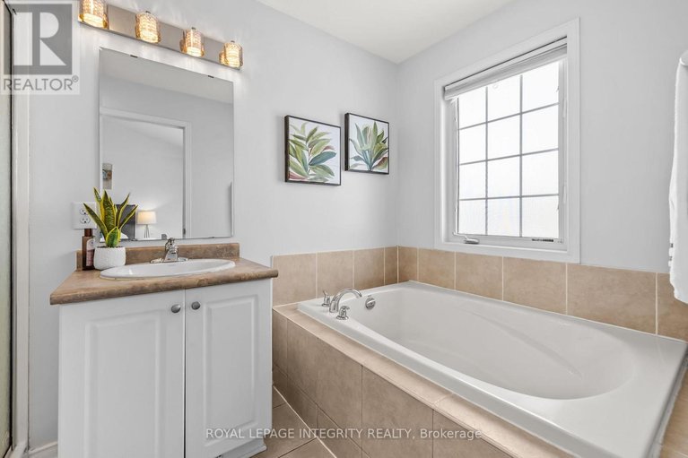 29487628/213-opus-street/emerald-meadowstrailwest/ottawa/ontario/K2S0J2_22