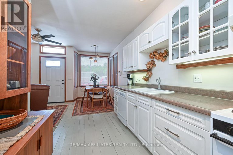 28432500/45-george-street/lanark-highlands-lanark-village/lanark-highlands/ontario/K0G1K0_10