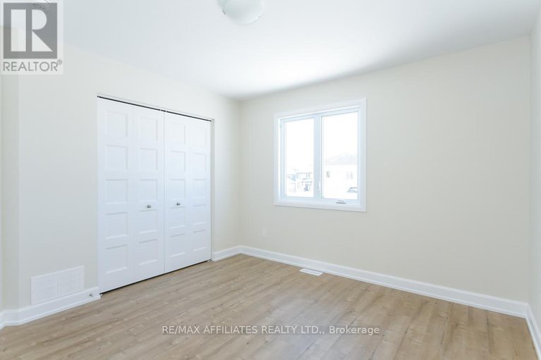 27952006/628-geneva-crescent/embrun/russell/ontario/K0A1W0_20