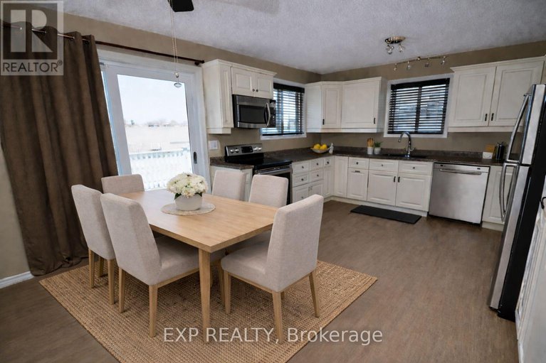 29422752/1059-flynn-avenue/kinburn/ottawa/ontario/K7S3G7_9