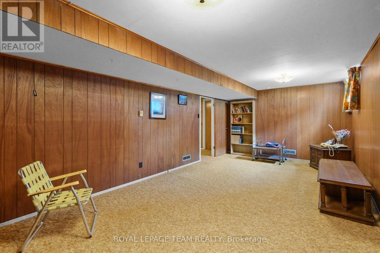 28492502/2218-prospect-avenue/alta-vista/ottawa/ontario/K1H7G3_19