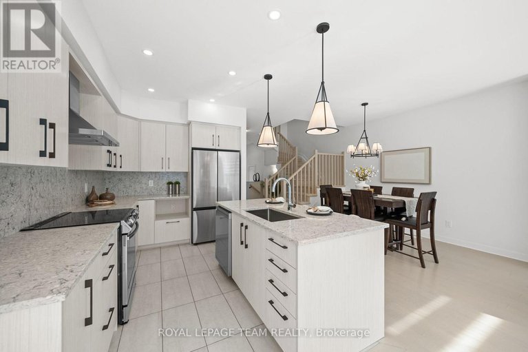 29423906/222-trumpeter-grove/riverside-southgloucester-glen/ottawa/ontario/K4M0N7_5