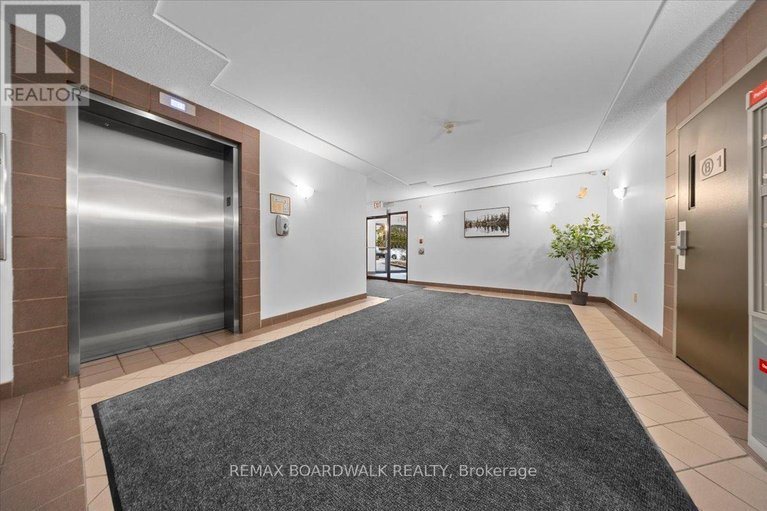 29620279/412-250-brittany-drive/viscount-alexander-park/ottawa/ontario/K1K4M1_26