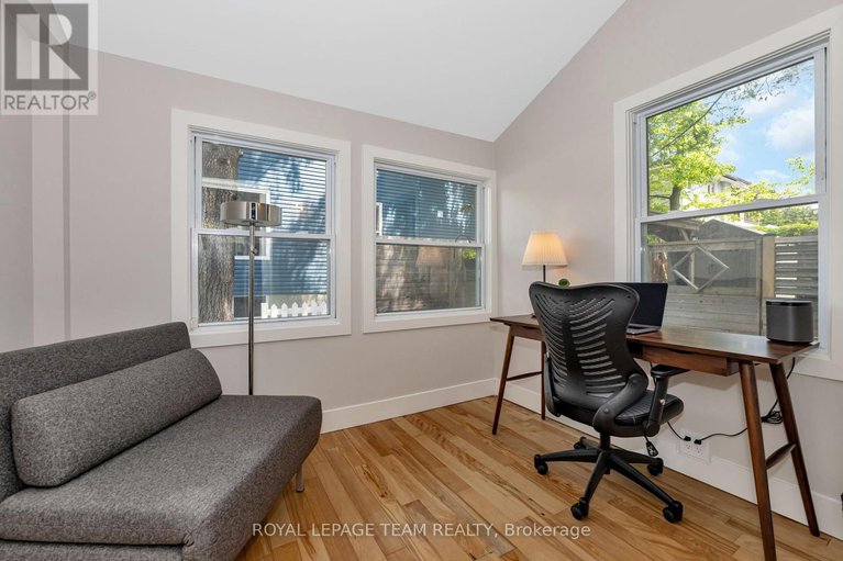 28410245/2748-rowatt-street/britannia/ottawa/ontario/K2B6N9_29