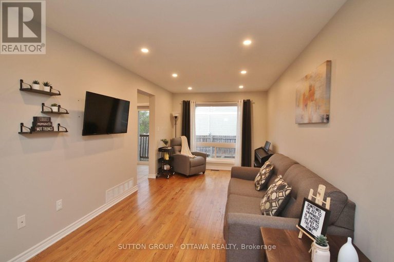 28983773/1267-shillington-avenue/carlington/ottawa/ontario/K1Z8A1_10