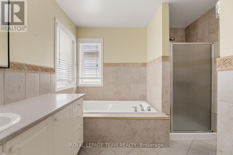 28487082/33-valencia-street/barrhaven-east/ottawa/ontario/K2G6T1_17