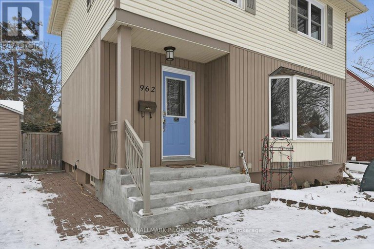 29278665/962-weston-drive/elmvale-acresurbandale/ottawa/ontario/K1G1X2_2