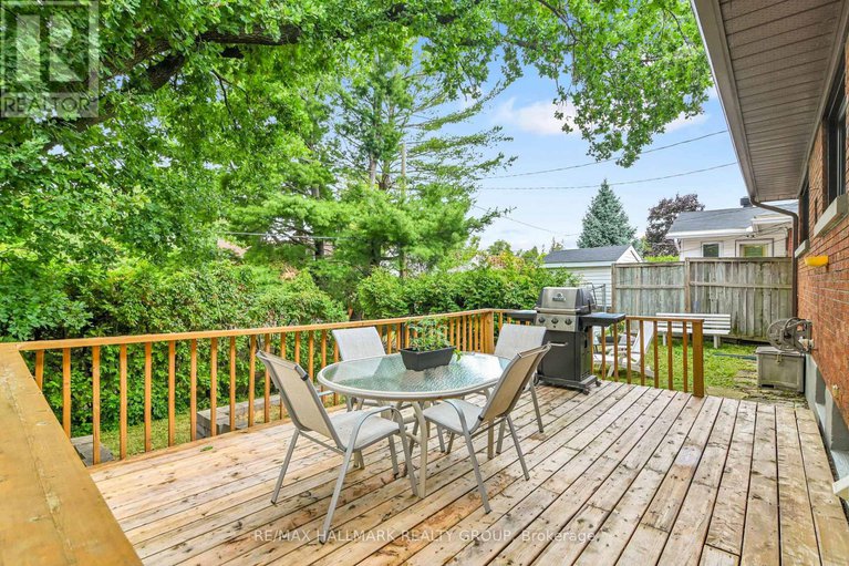 28801055/1256-field-street/bel-air-park/ottawa/ontario/K2C2R2_25