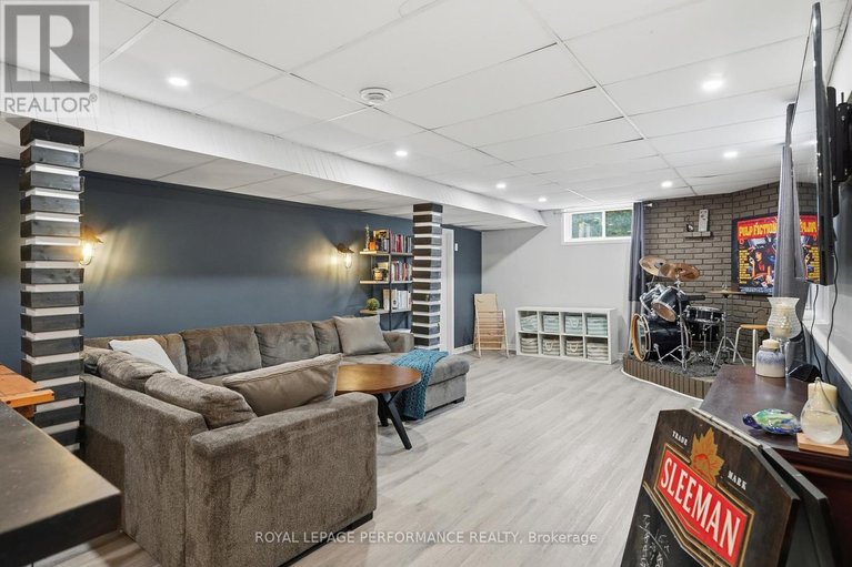 29682639/3071-young-street/clarencerockland-twp/clarence-rockland/ontario/K0A2A0_31