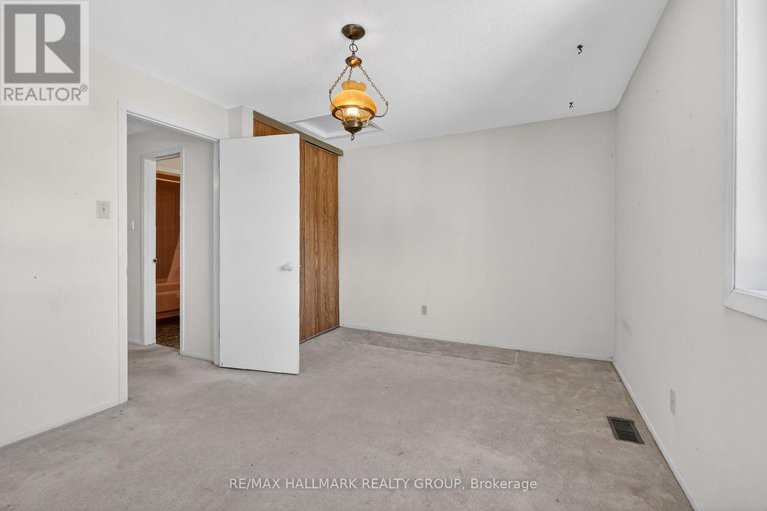 29422004/d-116-valley-stream-drive/leslie-park/ottawa/ontario/K2H9E1_34