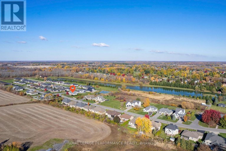 29251827/18132-st-laurent-boulevard/south-glengarry-charlottenburgh-twp/south-glengarry/ontario/K6H0G7_49