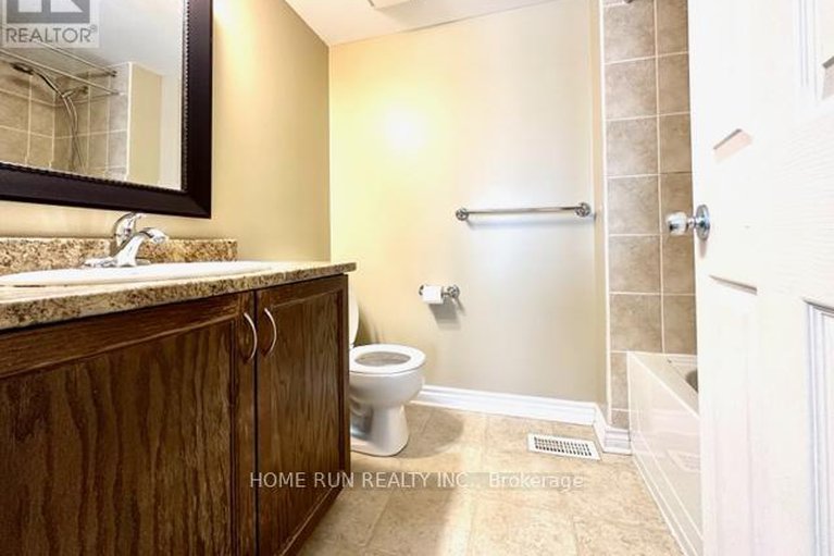 28796703/280-paseo-private/centrepointe/ottawa/ontario/K2G3N1_12