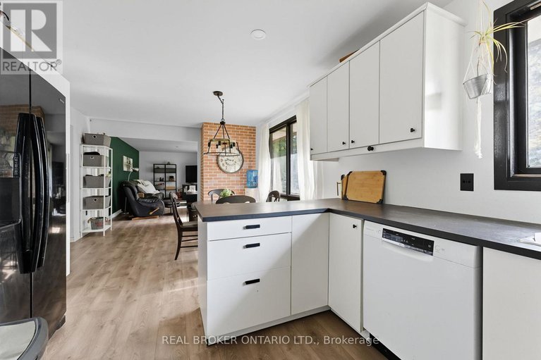 29113863/2627-donnelly-drive/rideau-twp-s-of-reg-rd-6-w-of-mccordick-rd/ottawa/ontario/K0G1J0_10