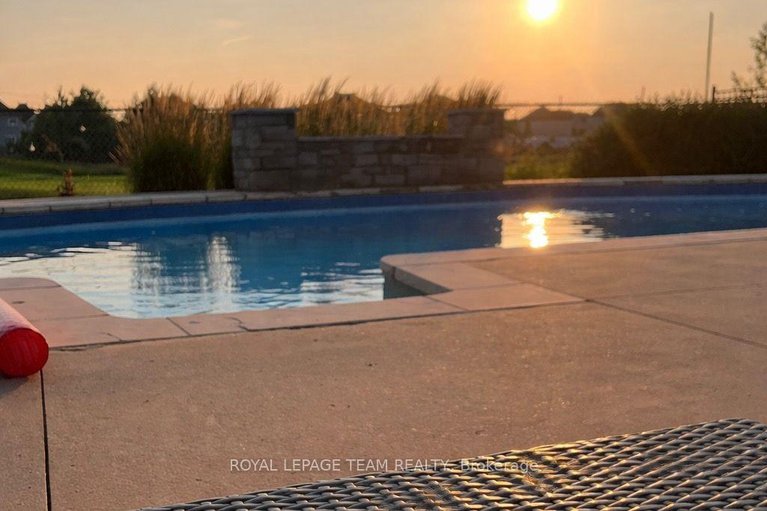 29388104/430-kilmarnock-way/stonebridge/ottawa/ontario/K2J0M5_8