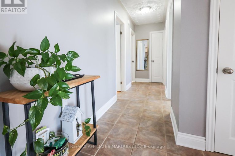 29134297/66-jean-street/alexandria/north-glengarry/ontario/K0C1A0_14