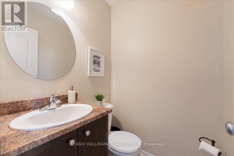 28232417/1780-plainridge-crescent/notting-hillsummerside/ottawa/ontario/K4A0L9_4
