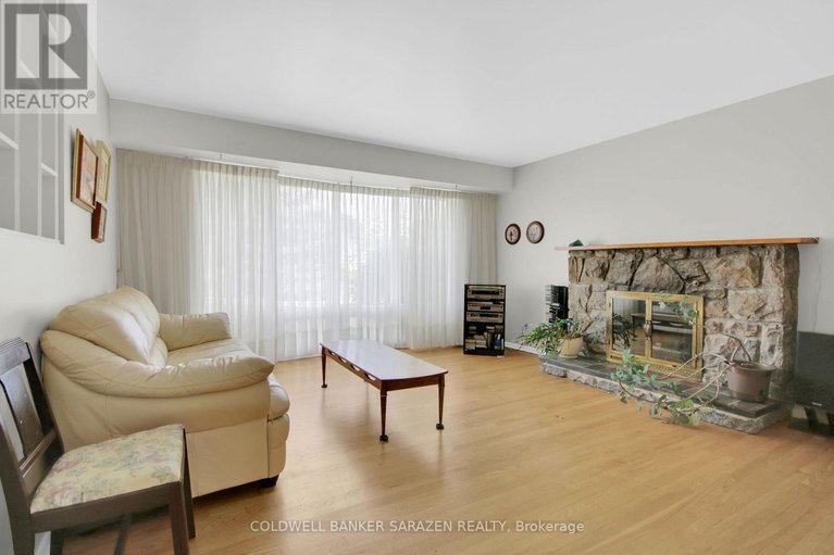 28626682/70-viewmount-drive/meadowlandscrestview/ottawa/ontario/K2G3C3_7
