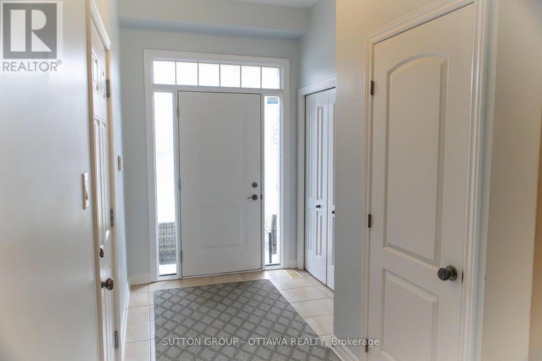 28230051/654-moorpark-avenue/emerald-meadowstrailwest/ottawa/ontario/K2M0H8_2