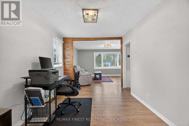 29253949/105-salisbury-avenue/brockville/brockville/ontario/K6V2T6_11