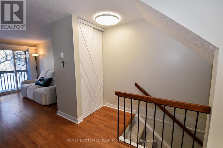 29410671/6750-b-jeanne-darc-boulevard-n/convent-glen-north/ottawa/ontario/K1C6E9_16