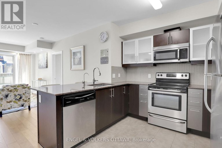 28318227/202-195-besserer-street/sandy-hill/ottawa/ontario/K1N0B6_9