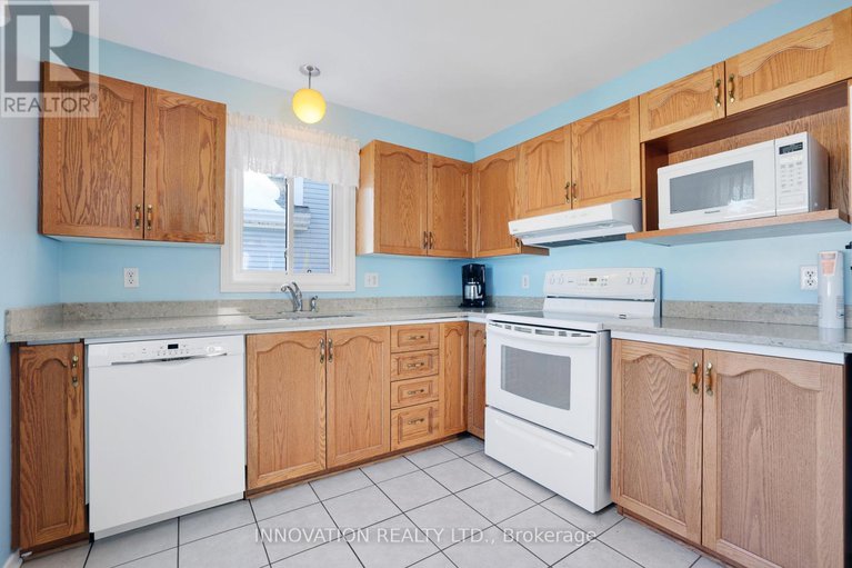 29423663/31-silver-horse-crescent/bridlewood/ottawa/ontario/K2M2J2_12