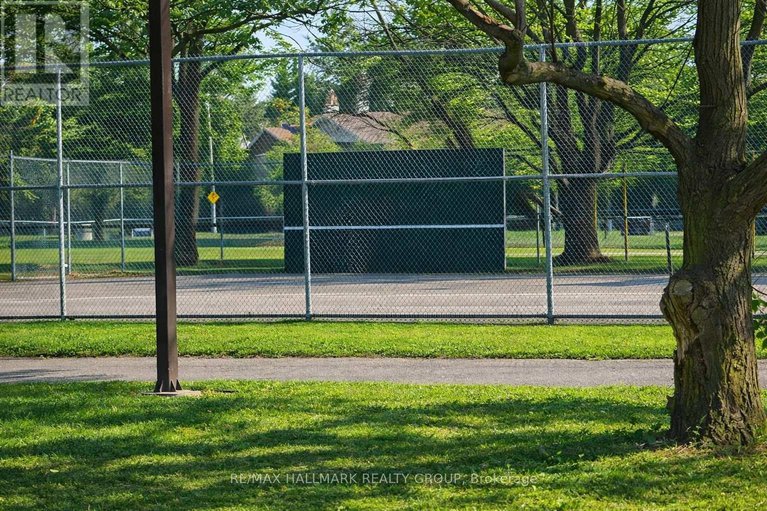 29371186/302-318-lorry-greenberg-drive/hunt-club-parkgreenboro/ottawa/ontario/K1T2R5_35