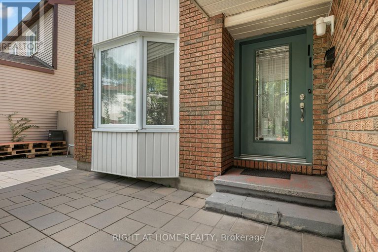 28864705/3142-dumaurier-avenue/fairfield-heights/ottawa/ontario/K2B8R1_3