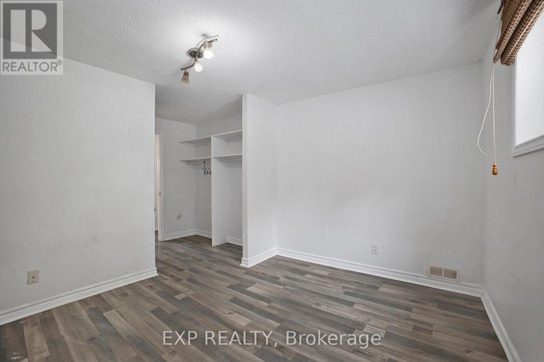 29126808/159-castlefrank-road/glencairnhazeldean/ottawa/ontario/K2L1T3_17