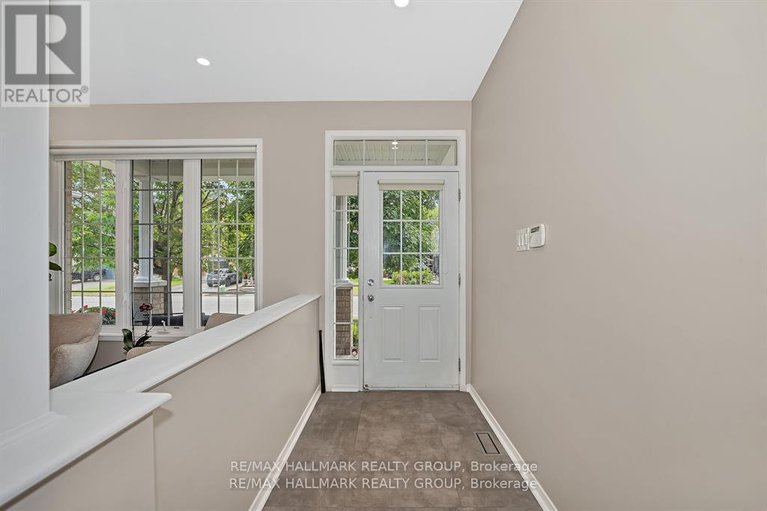 28798705/137-stedman-street/blossom-parkkemp-parkfindlay-creek/ottawa/ontario/K1T0B4_4