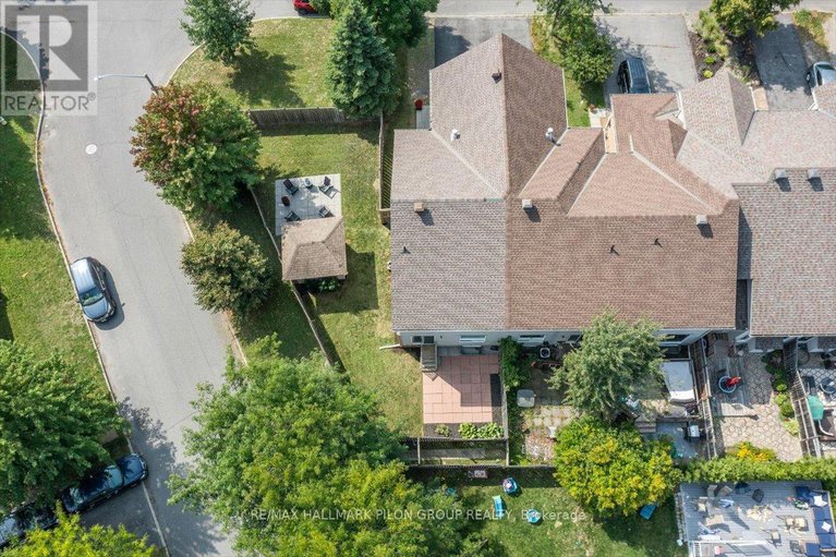28847182/2064-breezewood-street/springridgeeast-village/ottawa/ontario/K4A4R9_26