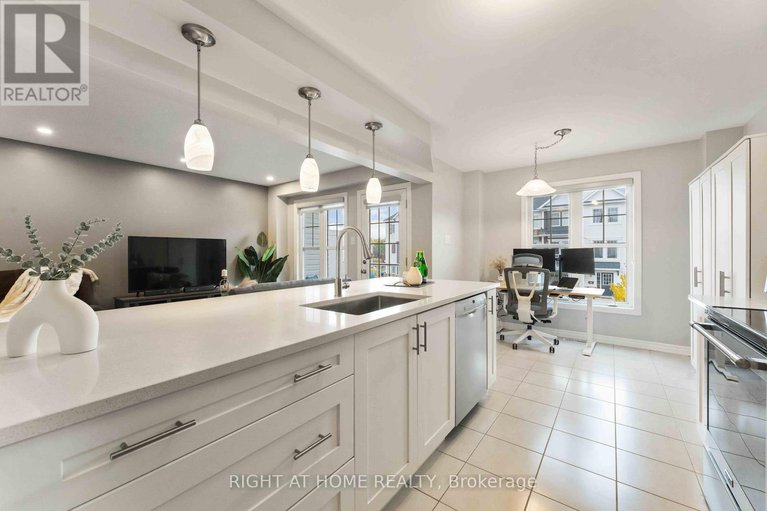 29443846/118-helenium-lane-e/avalon-west/ottawa/ontario/K4A1C6_13