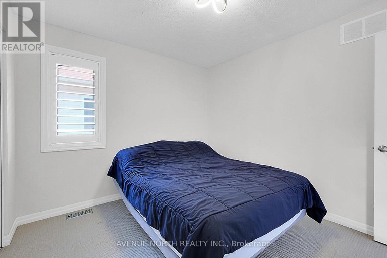 28540961/429-dovehaven-street/mer-bleuebradley-estatesanderson-park/ottawa/ontario/K1W0H2_32