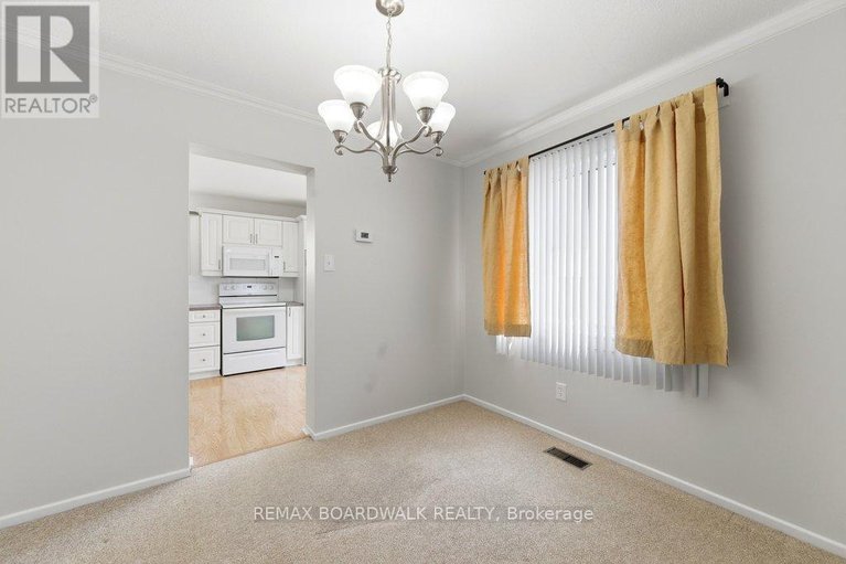 29640034/47-2210-loyola-avenue/beaconwood/ottawa/ontario/K1J8H5_9